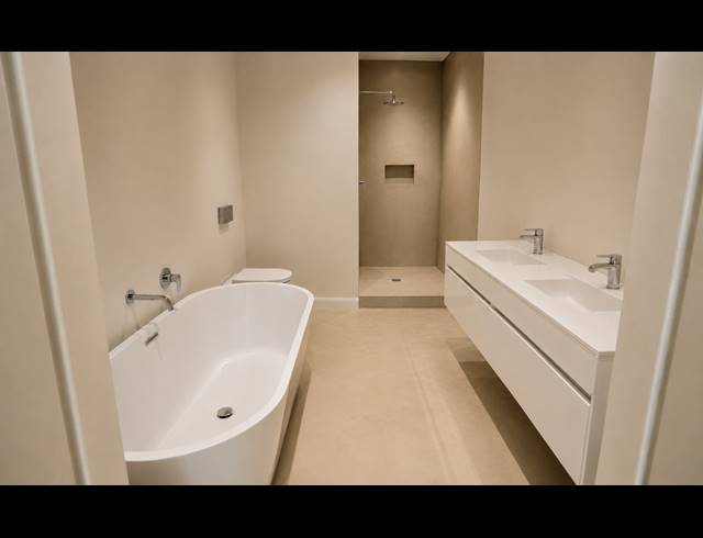 3 BEDROOM APARTMENT TO LET IN SALT ROCK